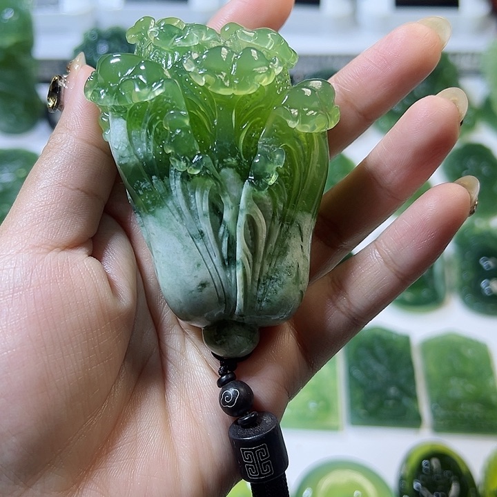 蛇纹石玉手把件未镶嵌