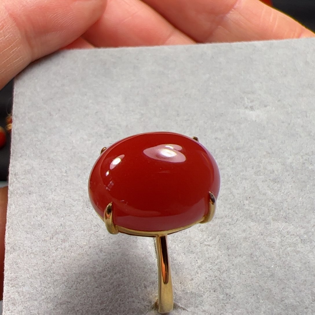 南红玛瑙戒指18K金镶嵌