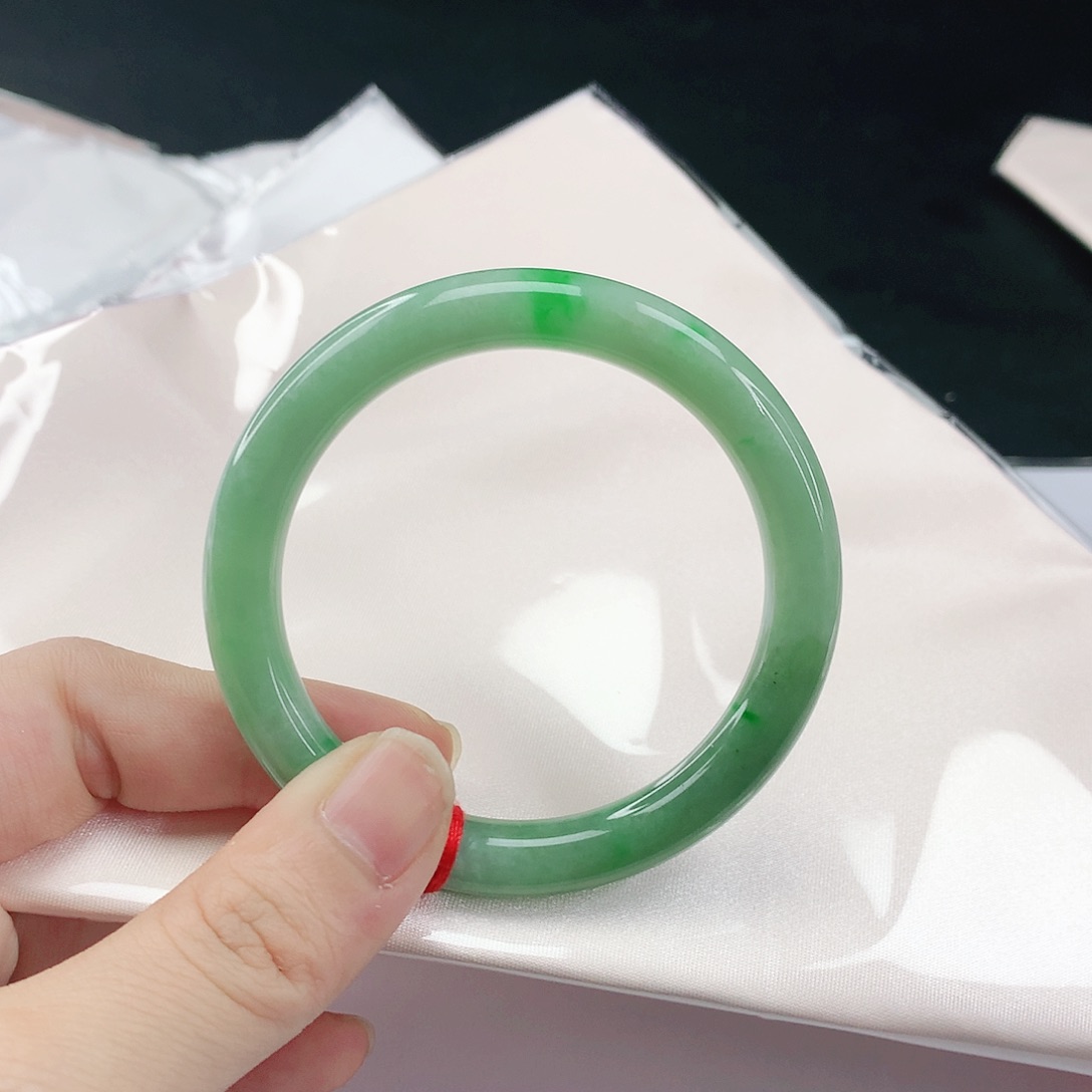 翡翠未镶嵌手镯翡翠517