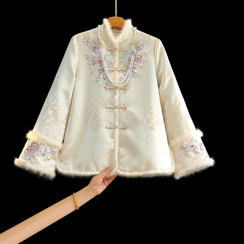 新中式气质秋冬女装宽松钉珠提花水貂毛手工扣国风外套