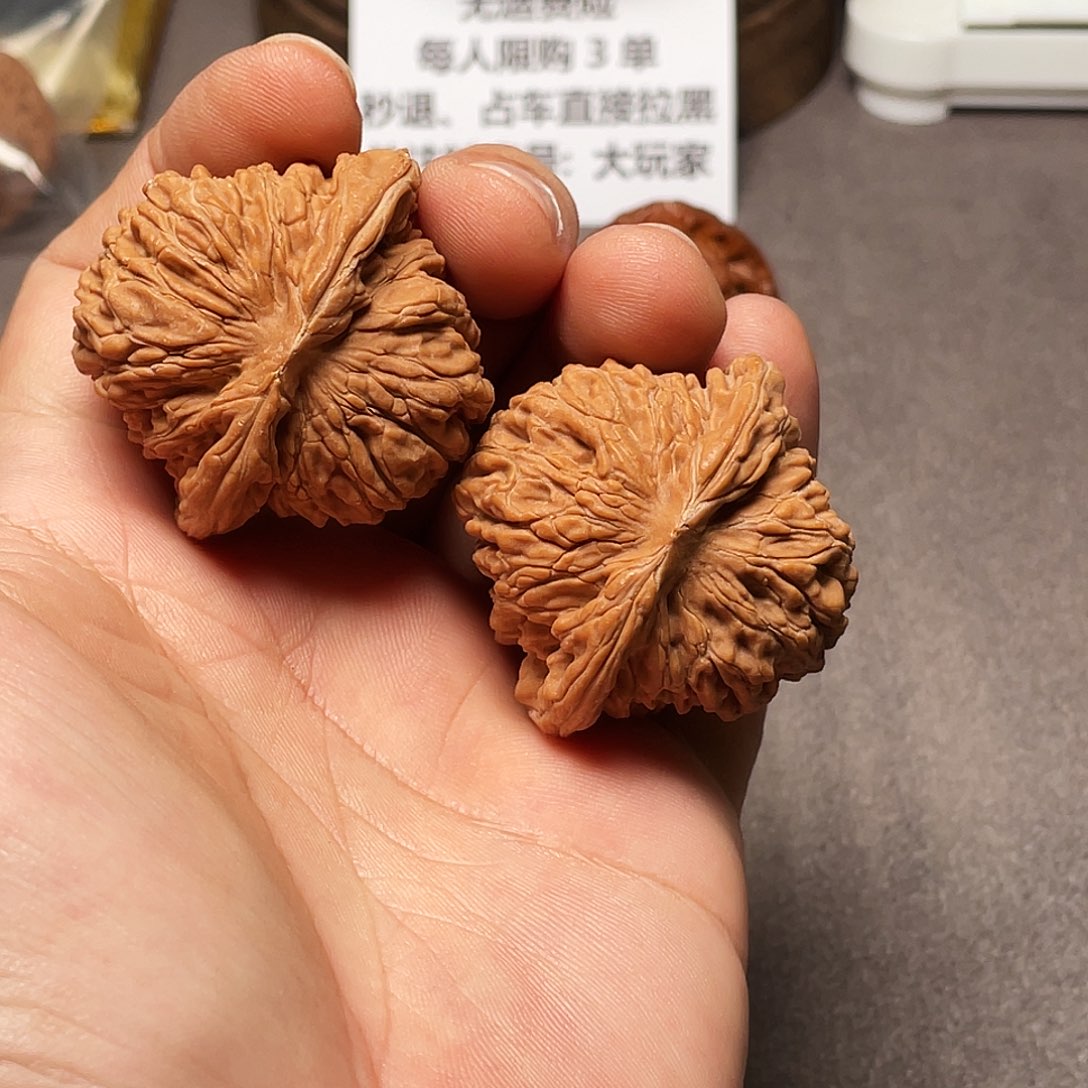 文玩核桃把件四座楼44