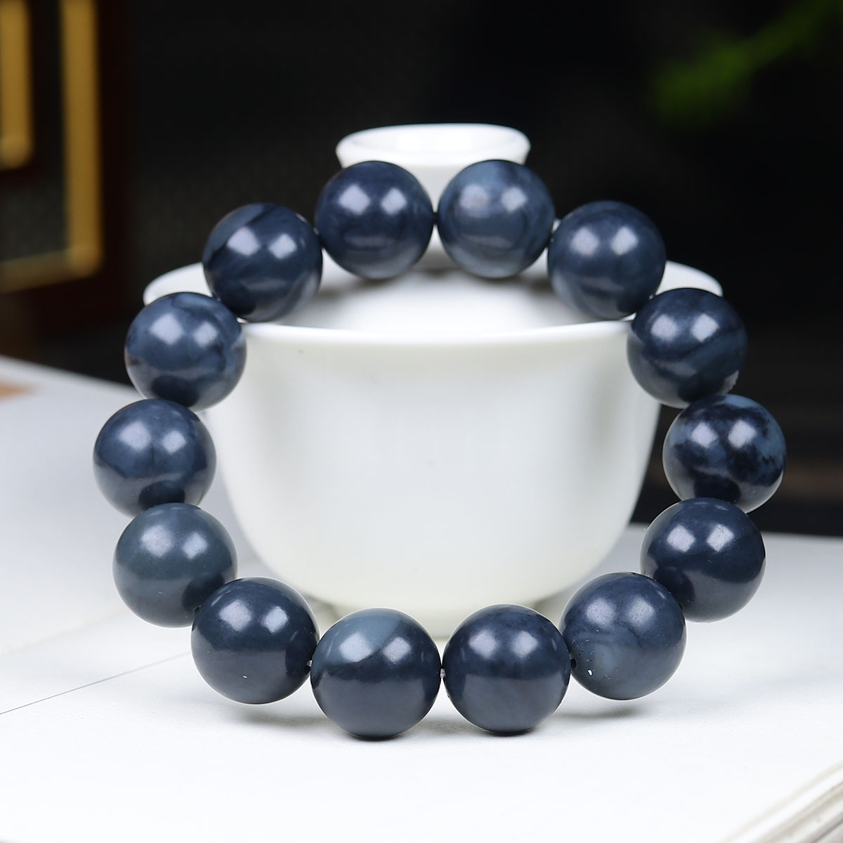 123040和田玉青花圆珠手串