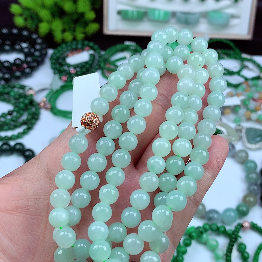 翡翠颈饰未镶嵌项链