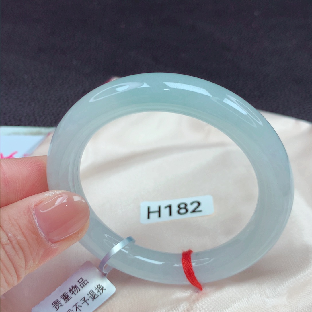 翡翠手镯未镶嵌手镯88