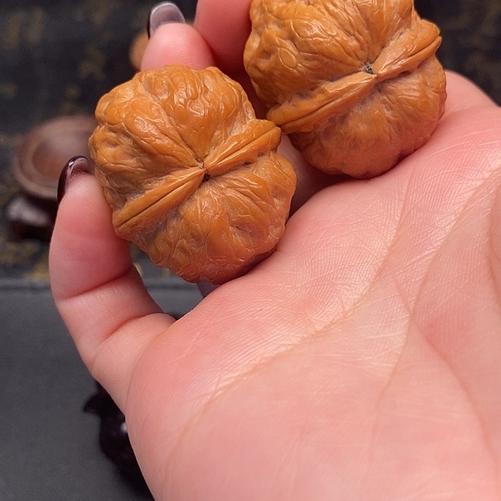文玩核桃吊坠小胖虎