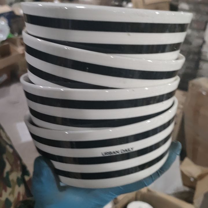 摆件陶瓷盘子碗啥都有