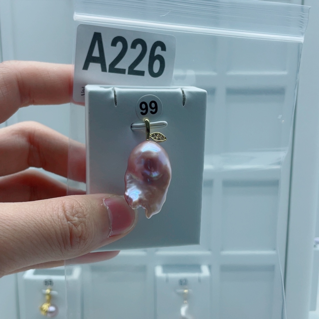 淡水珍珠颈饰合金