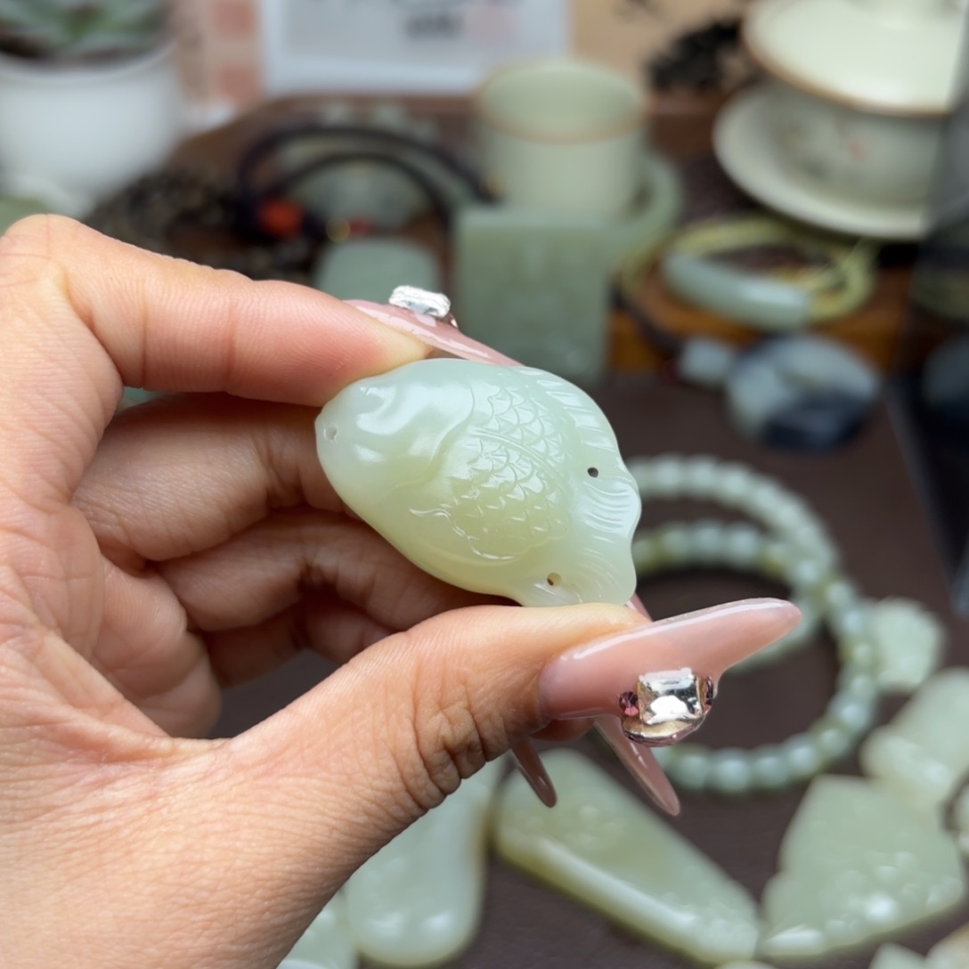 和田玉颈饰未镶嵌