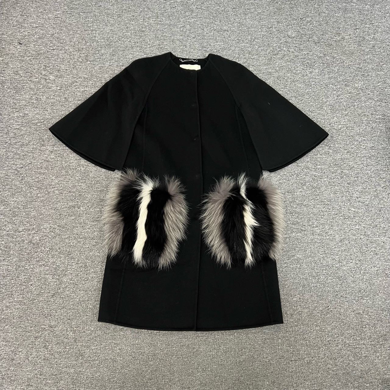 99新 FENDI/芬迪 fendi 热门款 大衣