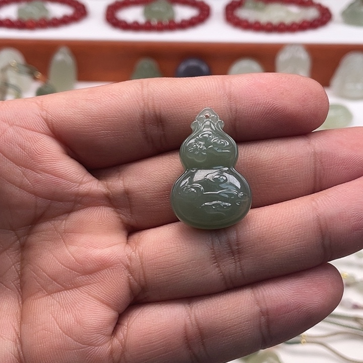 和田玉吊坠(不含链)未镶嵌c****a