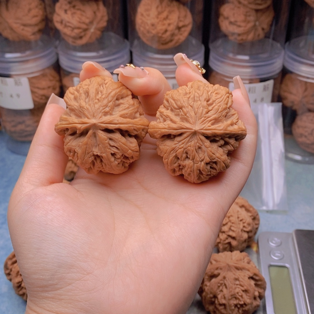 文玩核桃吊坠粗筋精品对45