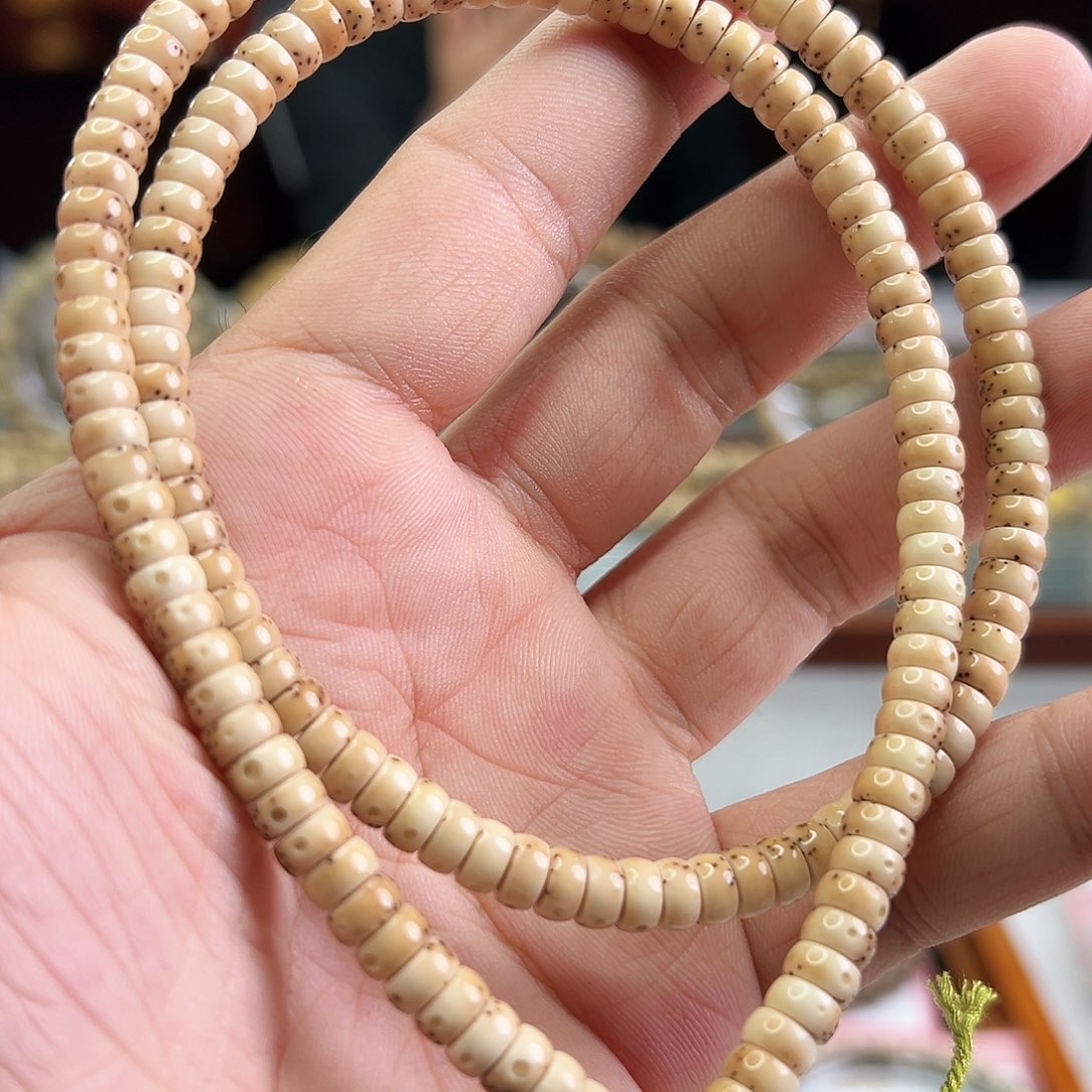手串星月菩提6*3石玉料虎皮正月168粒