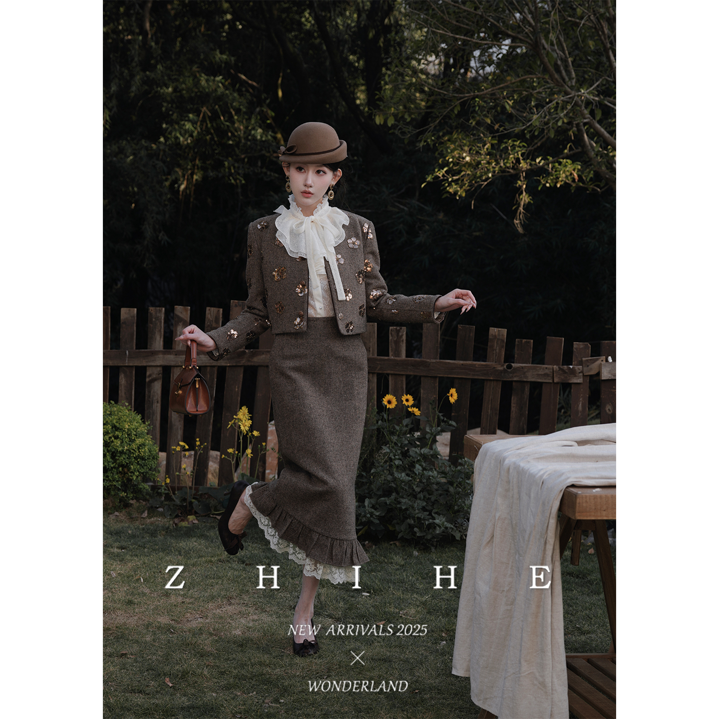 无艳一禾【呼啸山庄】重工绵羊毛绣珠香风羽绒服+半裙+蕾丝衬衫