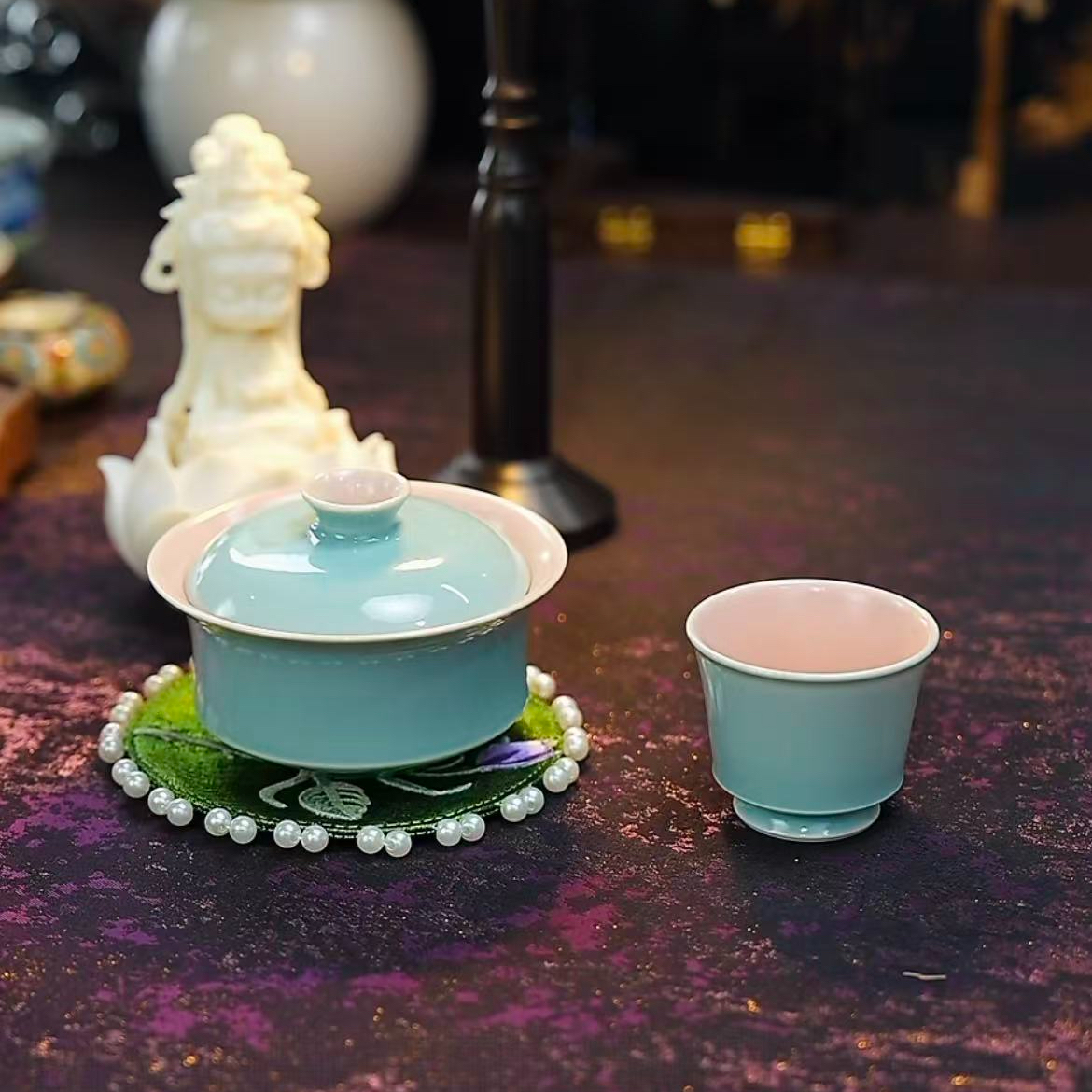《梦乔茶器》雨香斋海盐色景德镇高温颜色釉粉色内绘马蹄盖碗主人杯