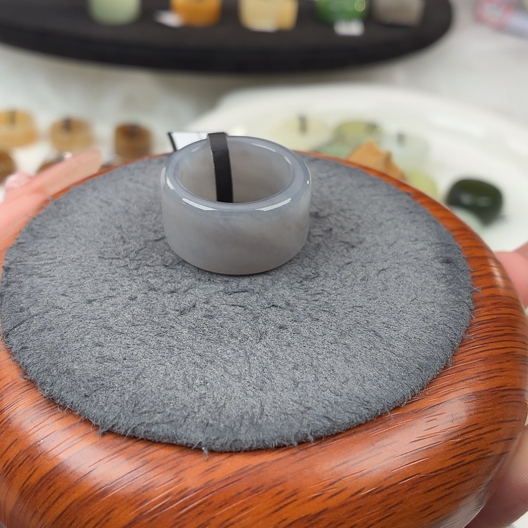 和田玉未镶嵌戒指b89烟紫圆切18.4不退换