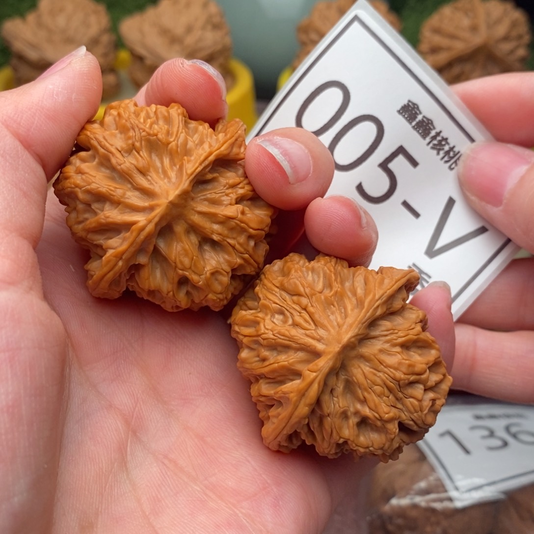 文玩核桃把件苹果园41