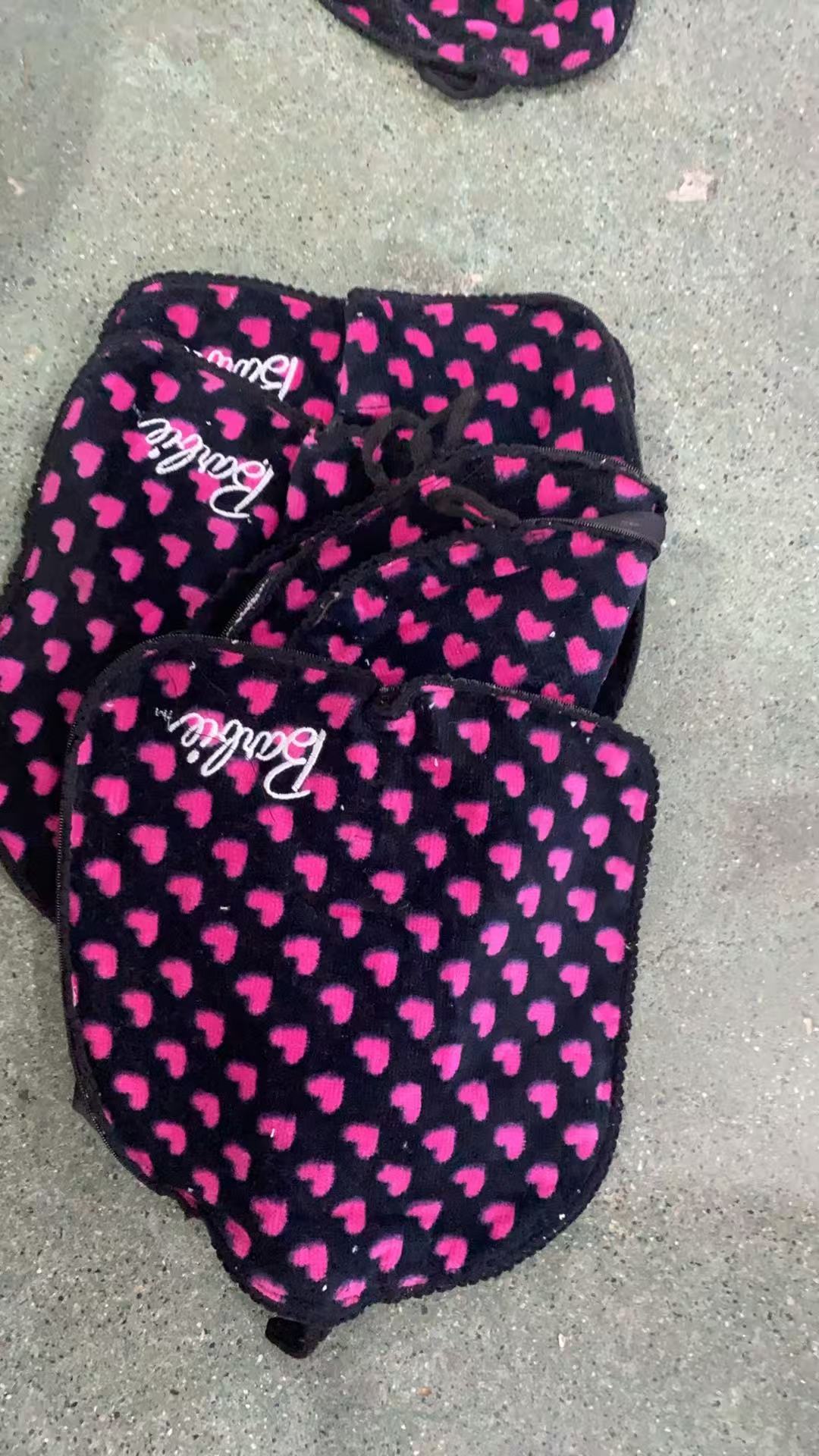 黑底爱心方巾发5片 瑕疵介意勿拍