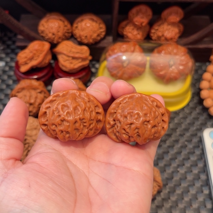 文玩核桃把件我****友宫灯