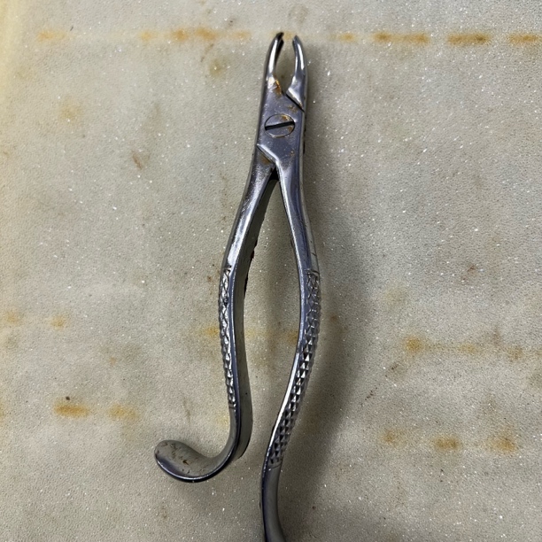 【WGK-37】金属单边缺口弯把钳