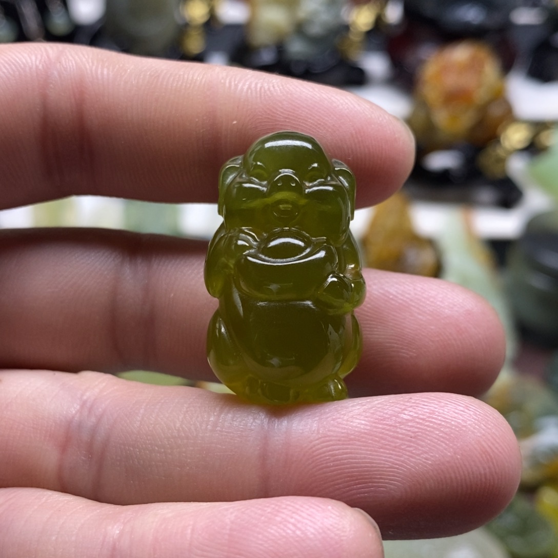 岫玉猪猪吊坠未镶嵌