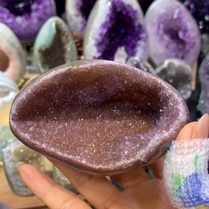 未镶嵌水晶大型摆件（非配饰）