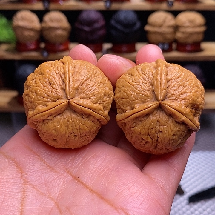 文玩核桃把件金牛13