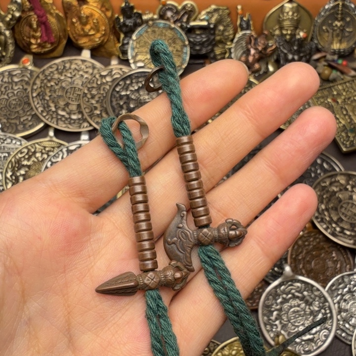 藏传文玩九宫如图