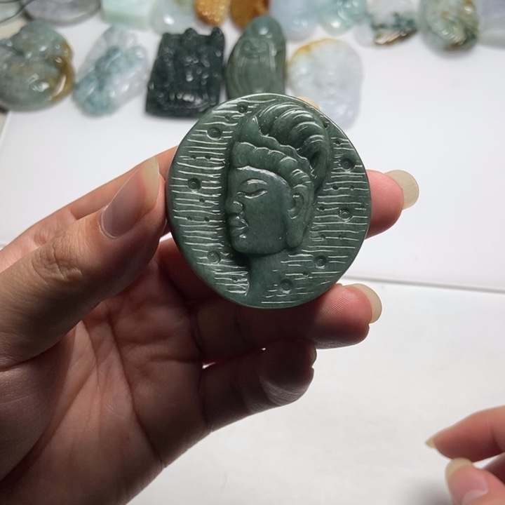 翡翠未镶嵌颈饰观音19