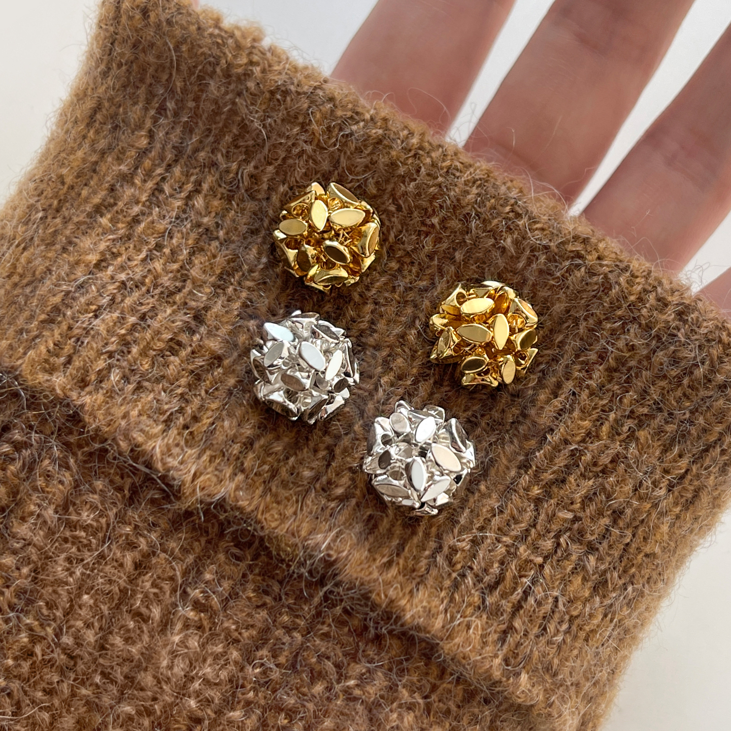 足银耳饰 999银针绣球花朵耳钉女小众轻奢气质精致耳环时尚设计感