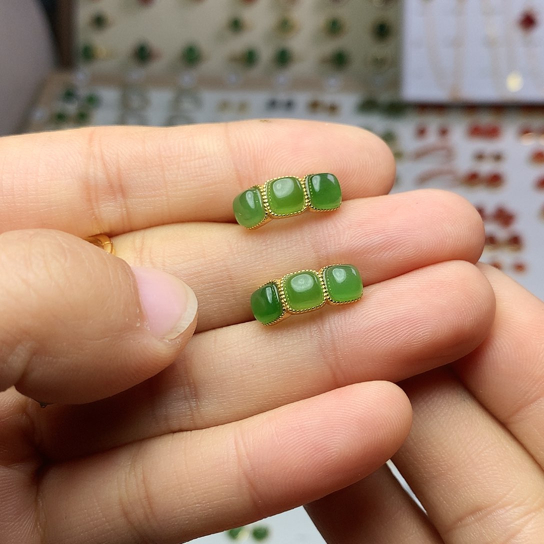 银S925镀金镶嵌和田玉（碧玉）耳饰海*