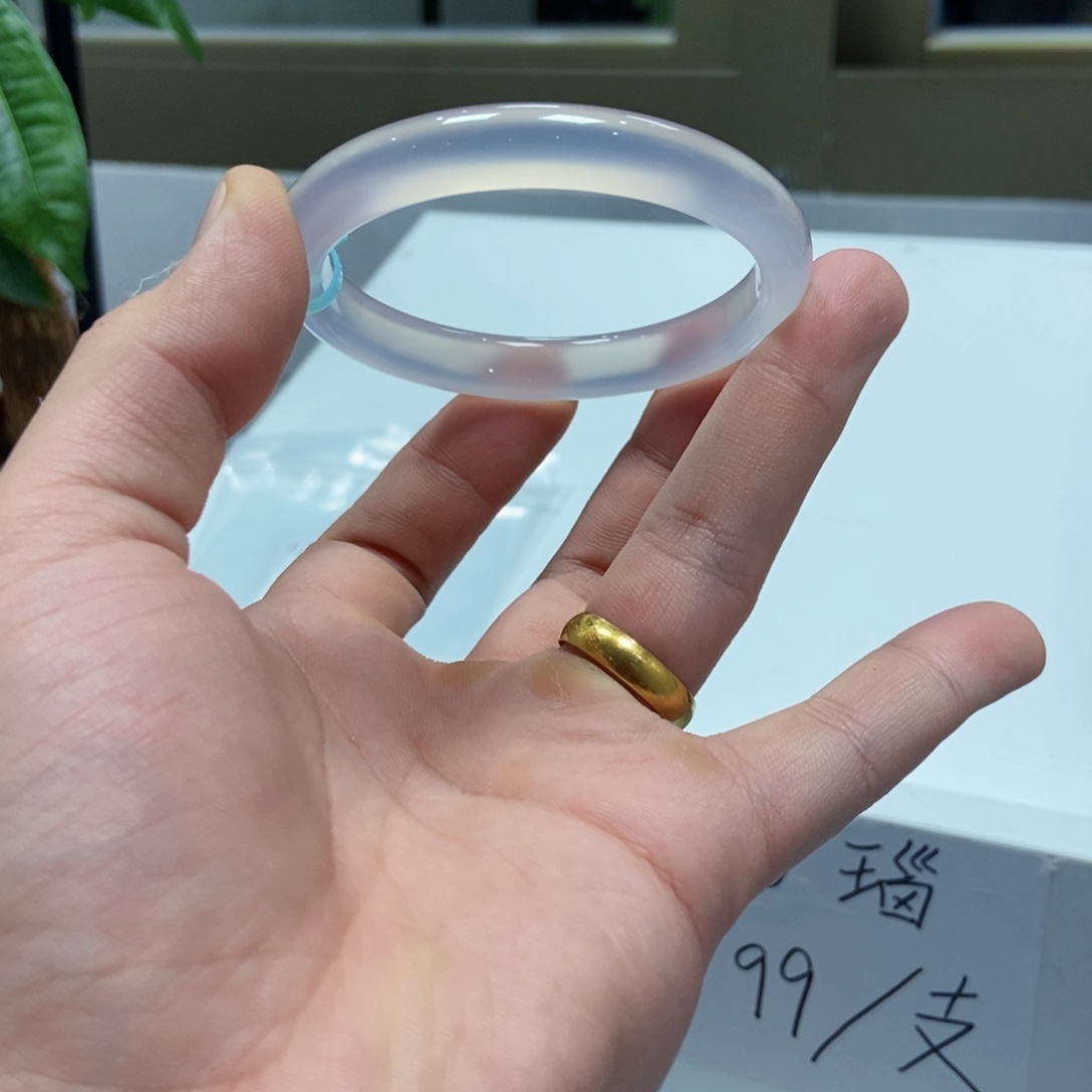 黄****玛瑙/玉髓未镶嵌手镯714