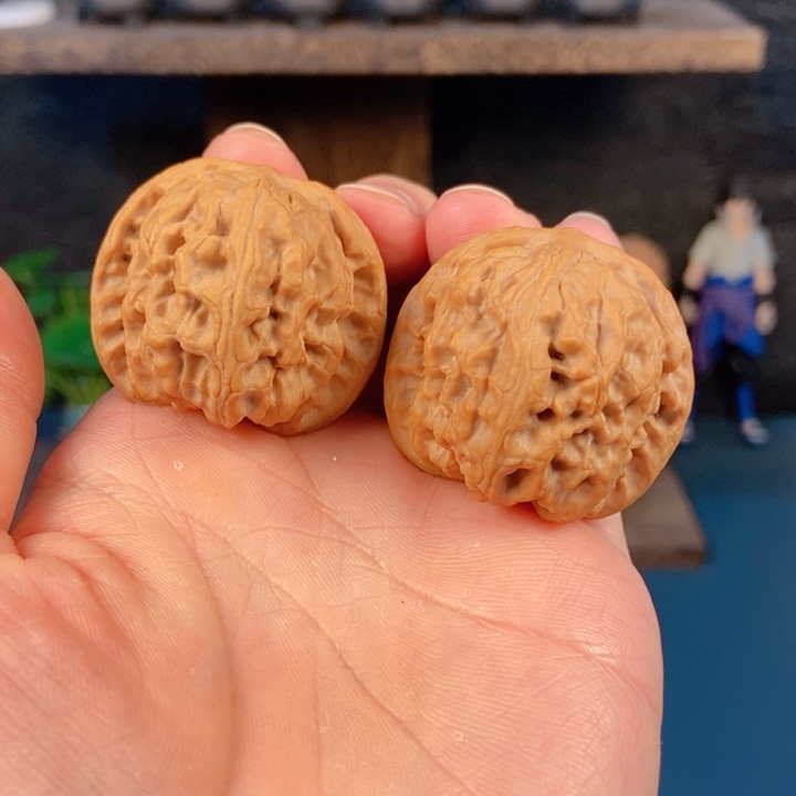 文玩核桃吊坠60¥¥野狼