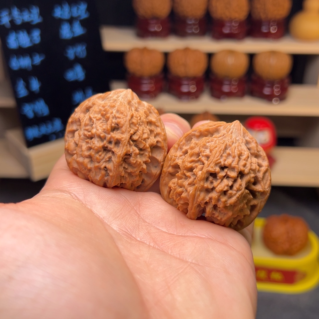 文玩核桃把件1号   福利40次满天星