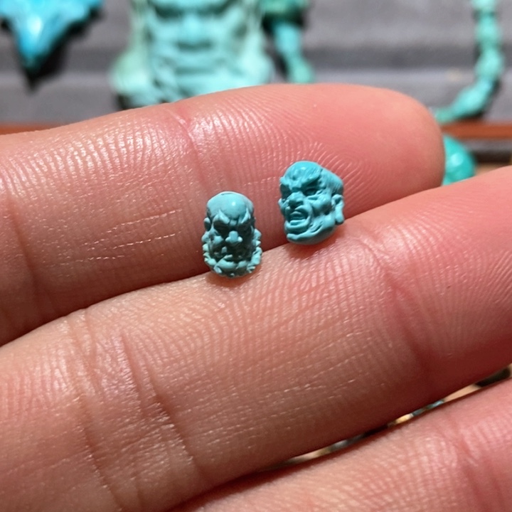 绿松石颈饰未镶嵌