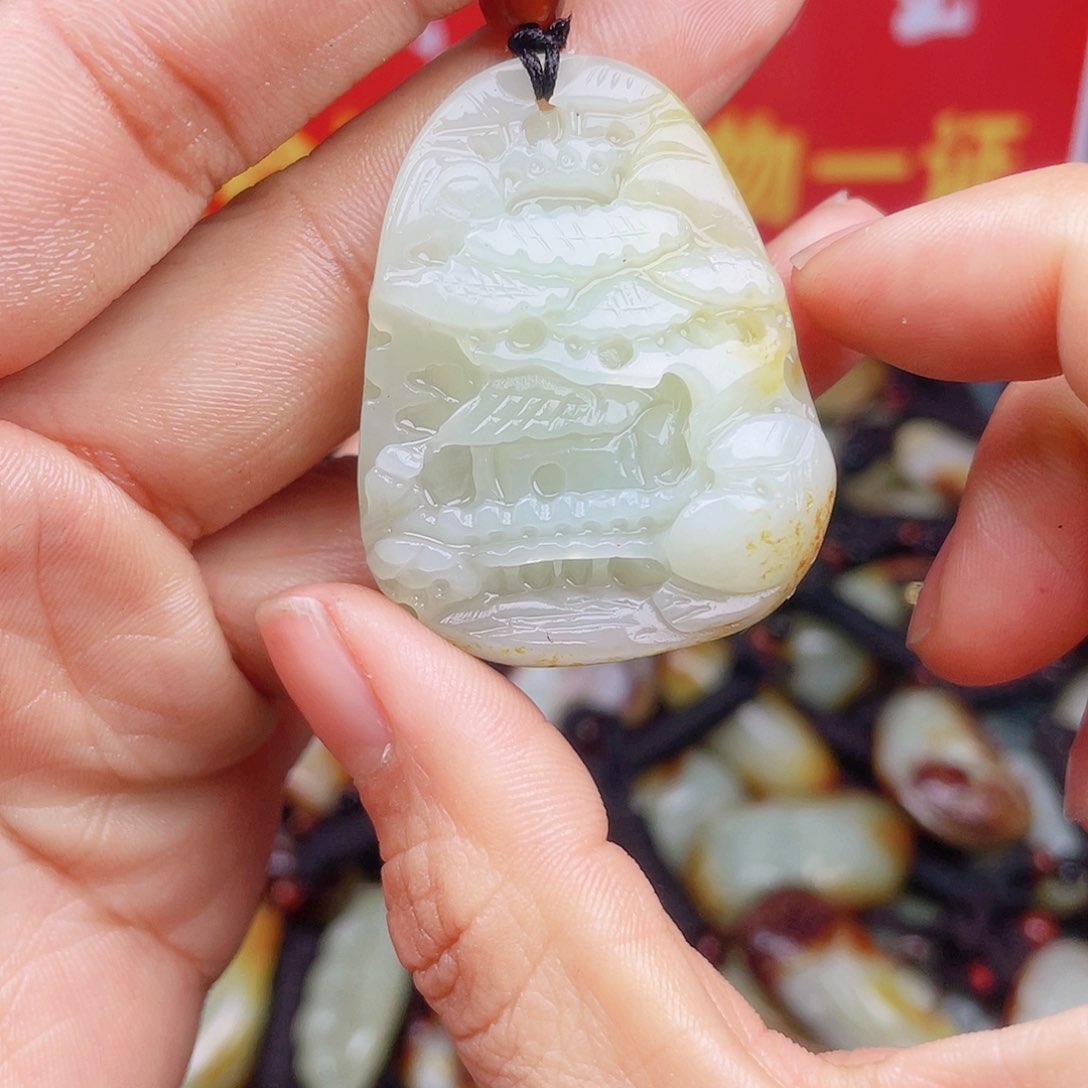 和田玉颈饰未镶嵌