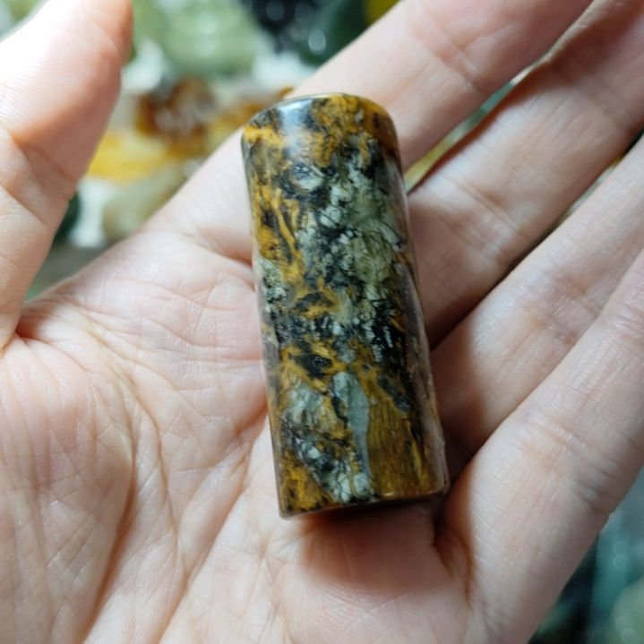 未镶嵌岫玉微瑕挂坠