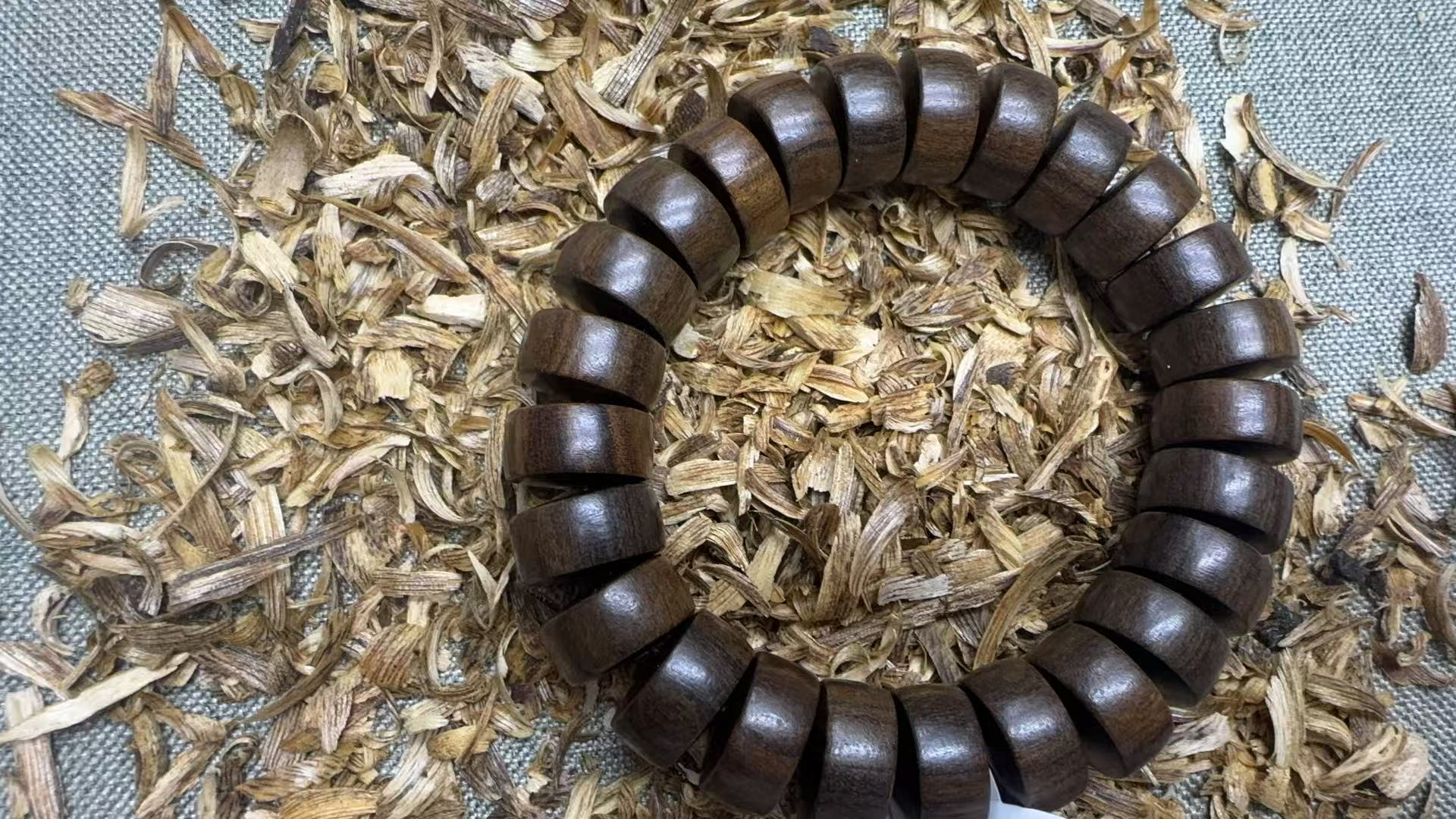 增香沉香木【乐乐甄选】a539沉香木手链多样性发其一