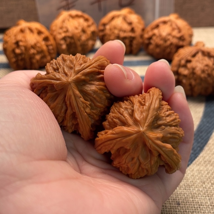 大***D核桃白狮子39核桃