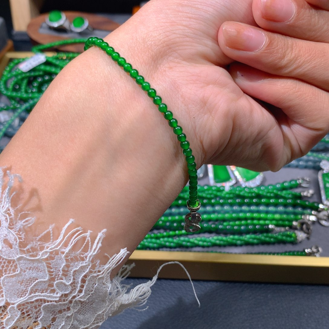 翡翠戒指未镶嵌天然翡翠