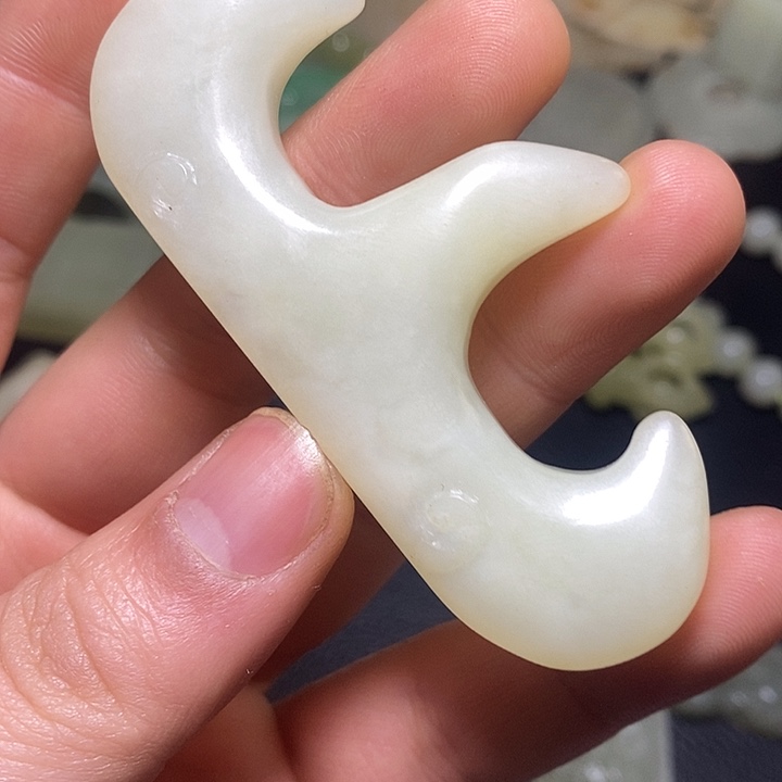 和田玉（糖玉）未镶嵌颈饰