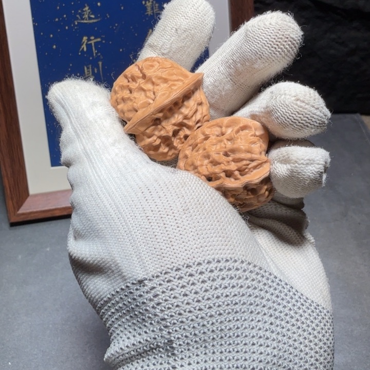 文玩核桃吊坠原树大枣编号4765，34-36-35