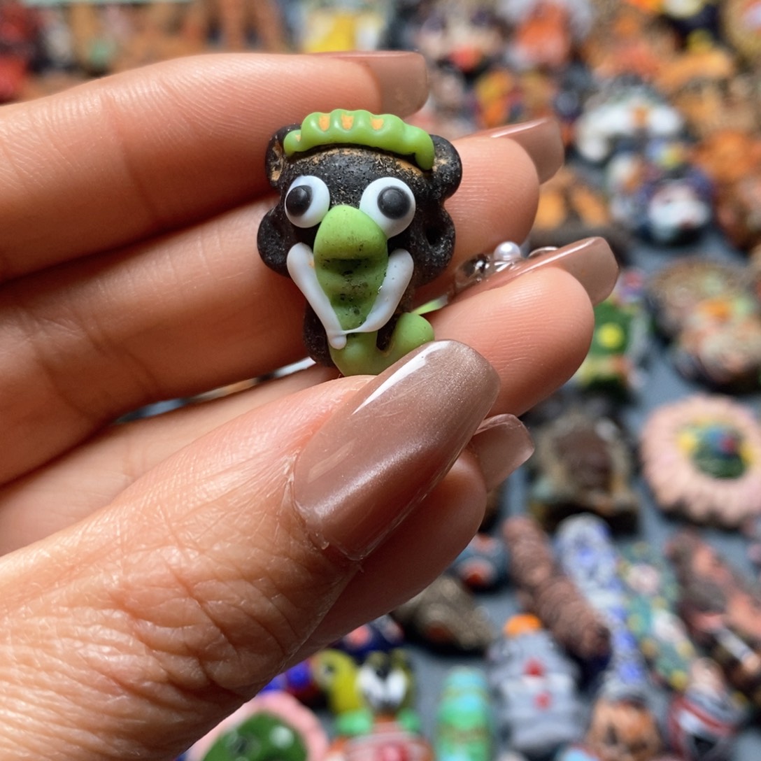 琉璃颈饰印度尼西亚小象