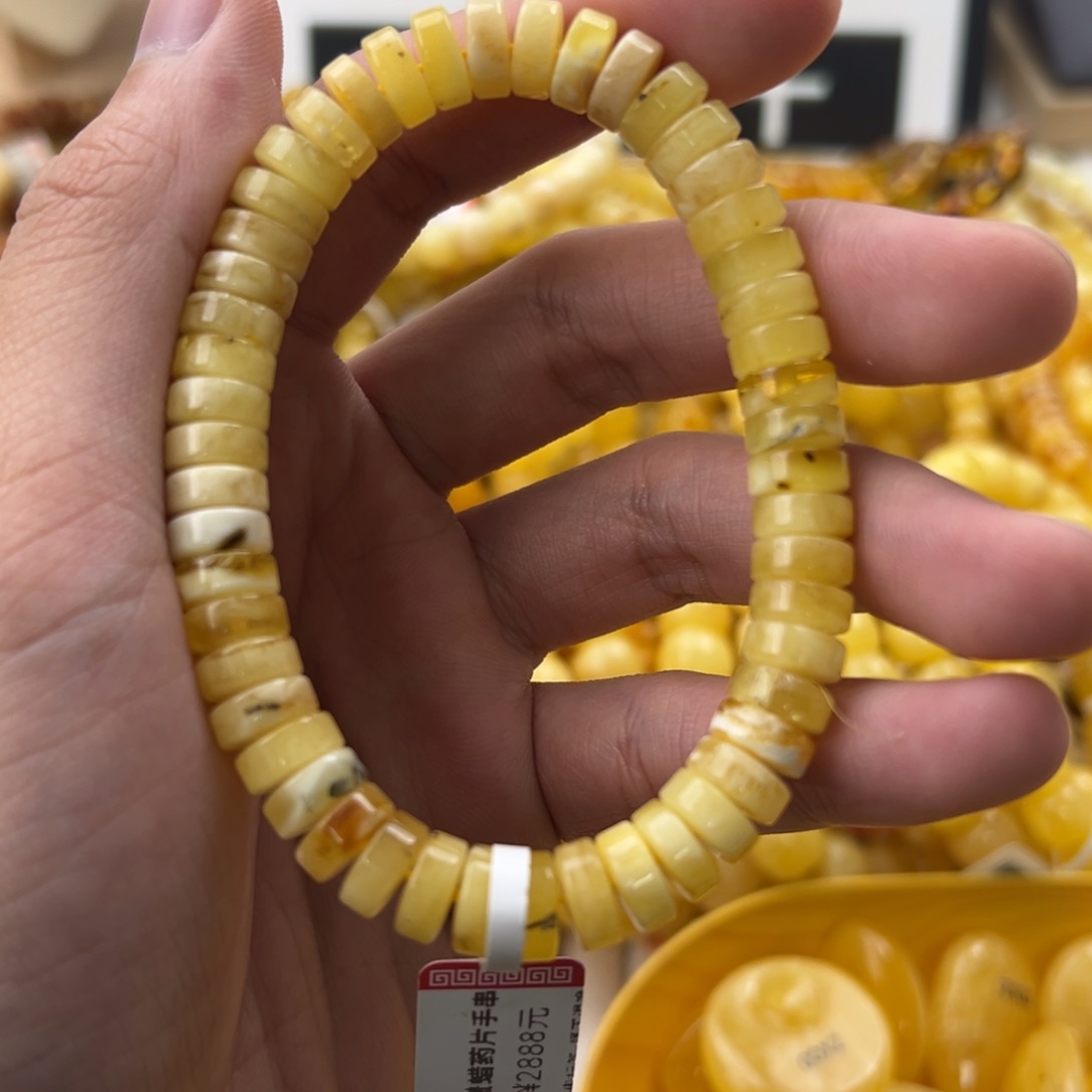 琥珀珠宝奇石未镶嵌