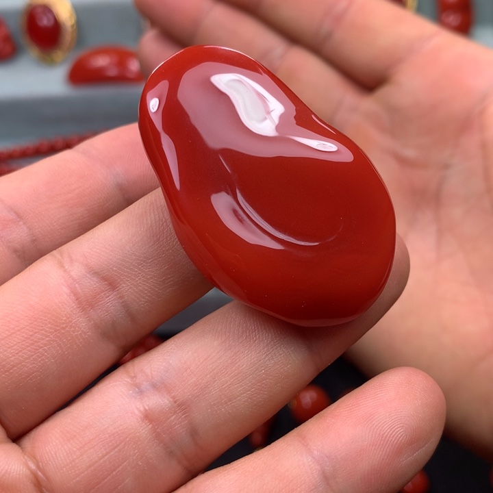 未镶嵌吊坠南红玛瑙