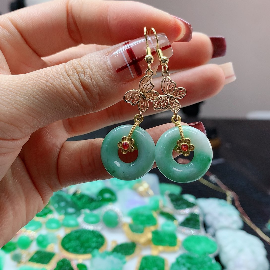 【闪购商品】翡翠耳饰未镶嵌，