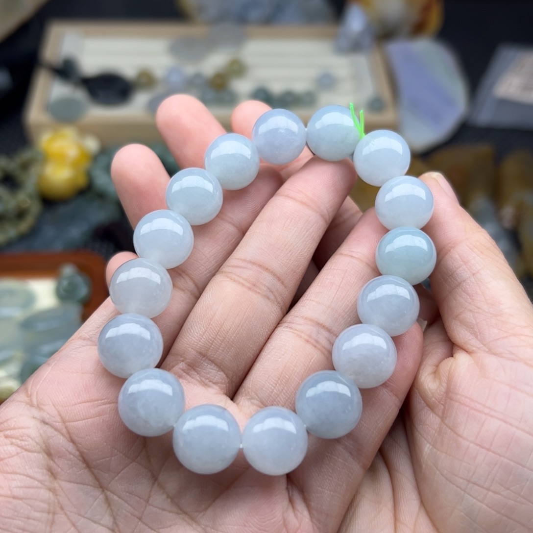 颈饰未镶嵌翡翠一**陈翡翠手串