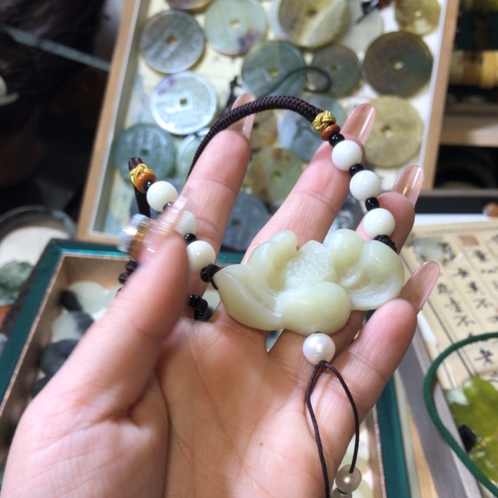 岫玉岫玉挂件未镶嵌