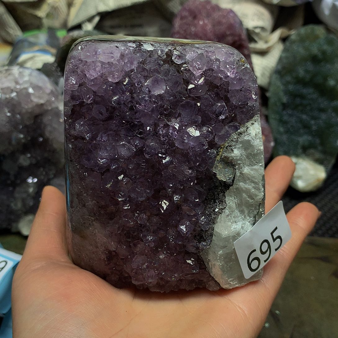 紫晶大型摆件（非配饰）未镶嵌