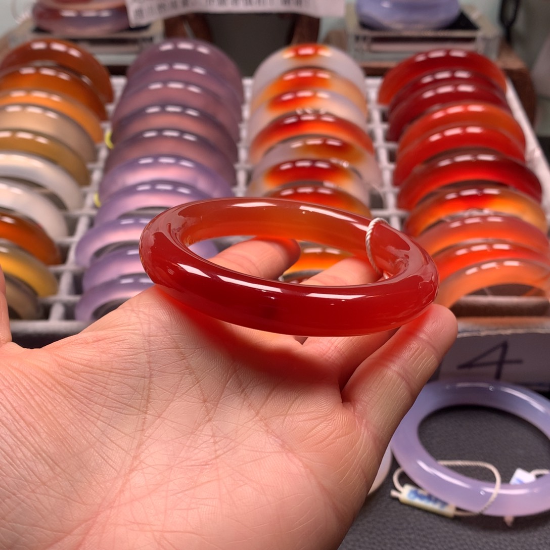 玛瑙/玉髓手镯未镶嵌丽*