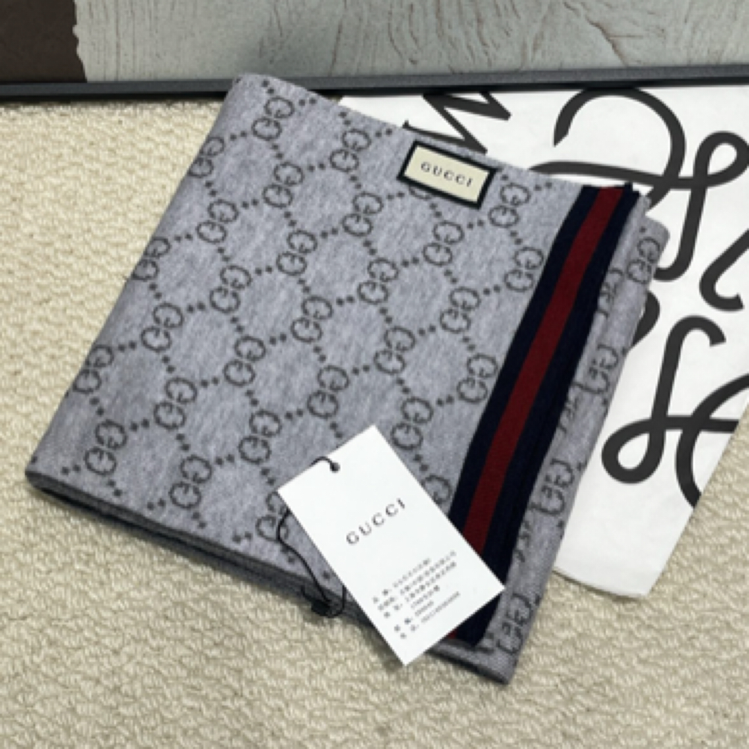 99新 GUCCI/古驰 灰色系经典logo双面羊毛女士羊绒围巾带吊牌ins